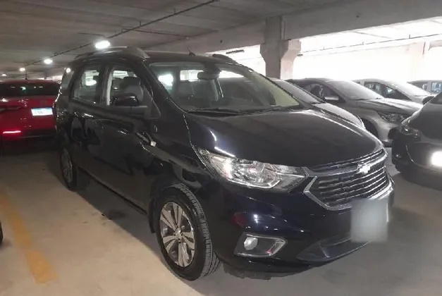 CHEVROLET SPIN 1.8L AT PREMIER