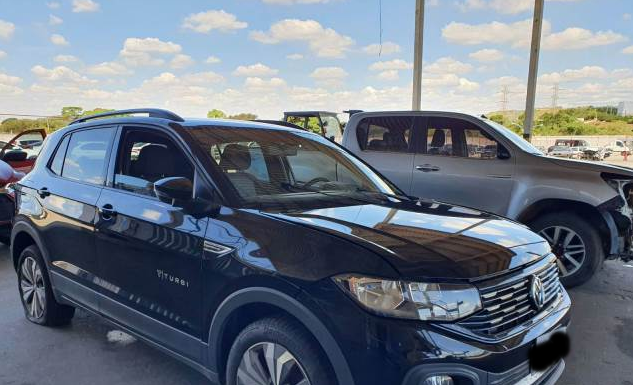 VOLKSWAGEN T-CROSS COMFORTLINE 200 AT 1.0  12V TSI TURBO